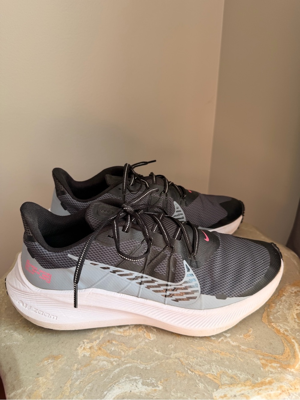 Nike Air Zoom Winflo 7 Shield Obsidian Mist Running Shoes Men’s Size 11.5